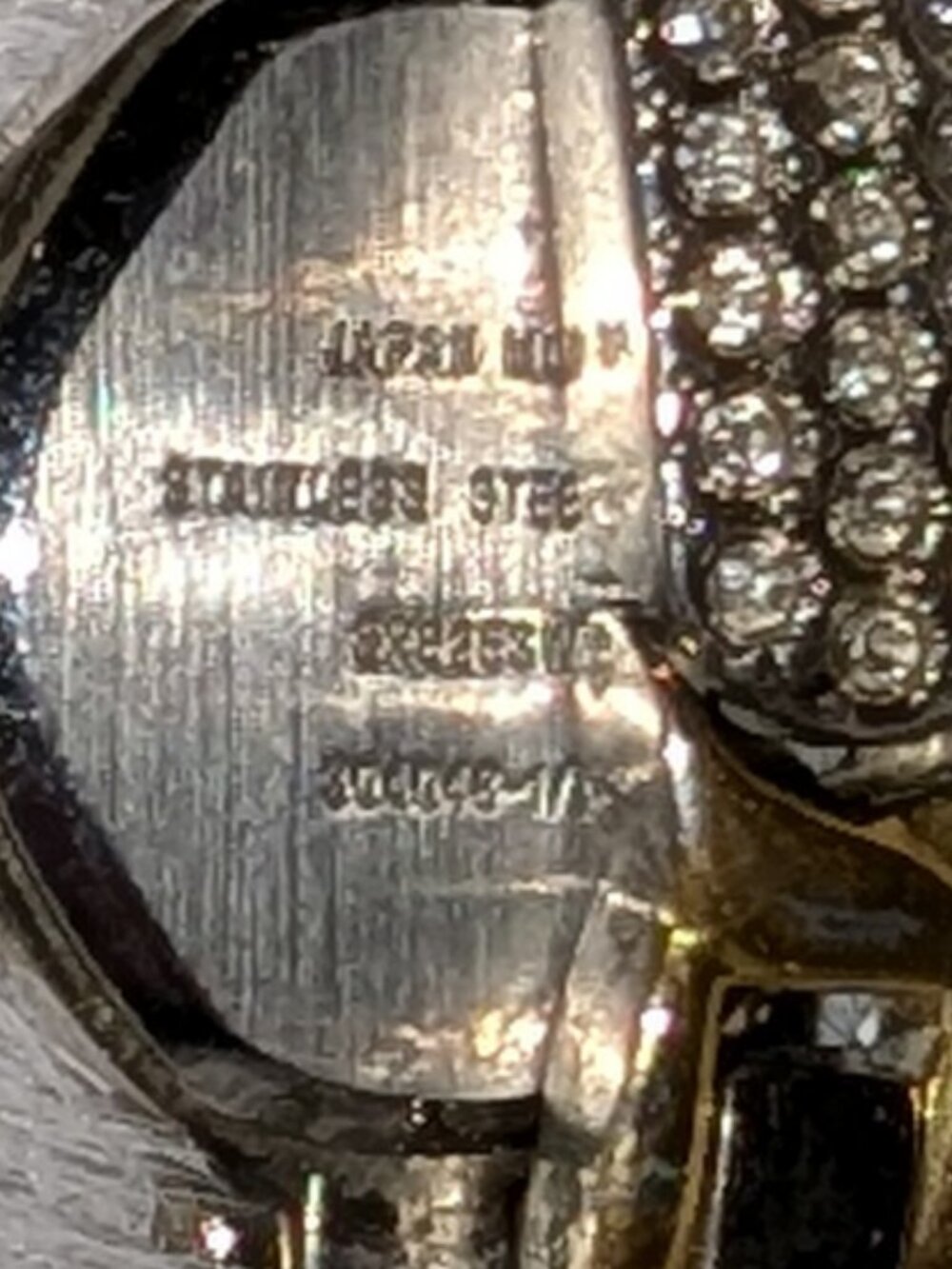 Lot of 3 Watches - AS IS SALE - UNTESTED 7668 - Picture 7 of 7
